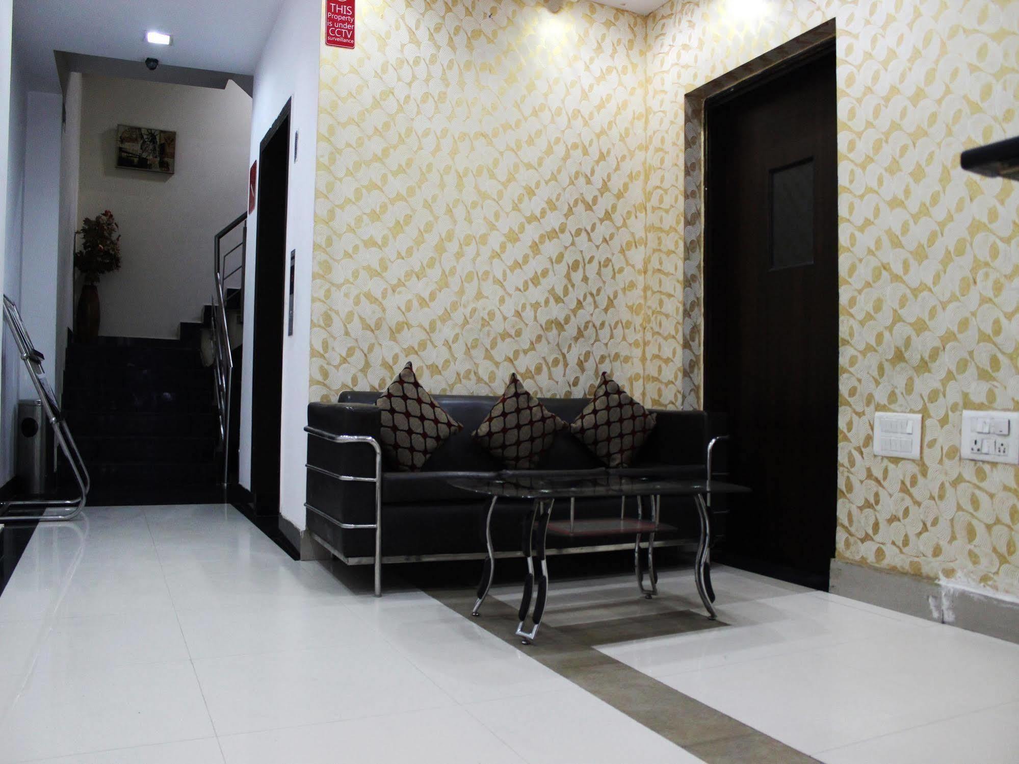 Hotel Siam International Delhi  Ngoại thất bức ảnh