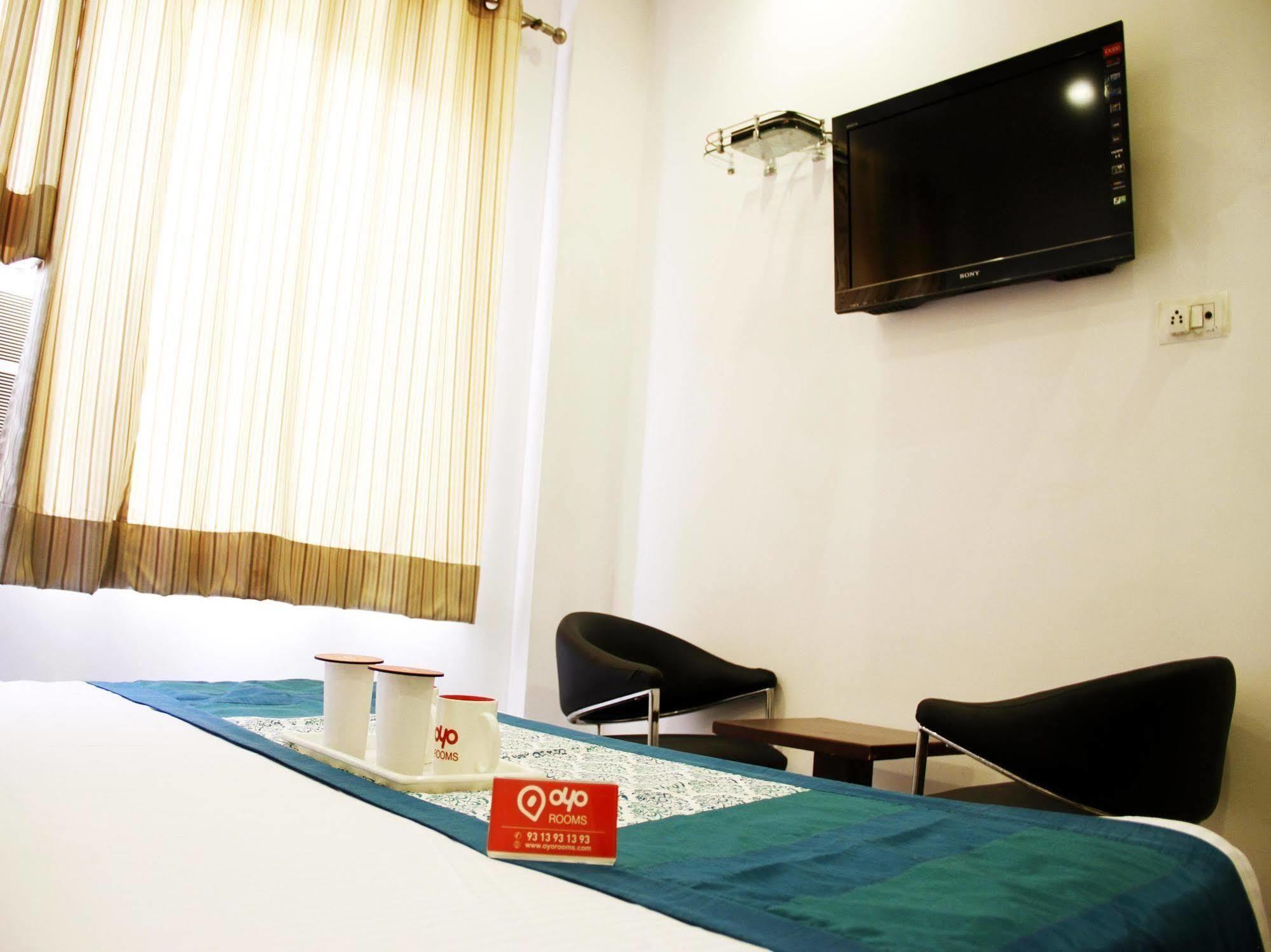 Hotel Siam International Delhi  Ngoại thất bức ảnh