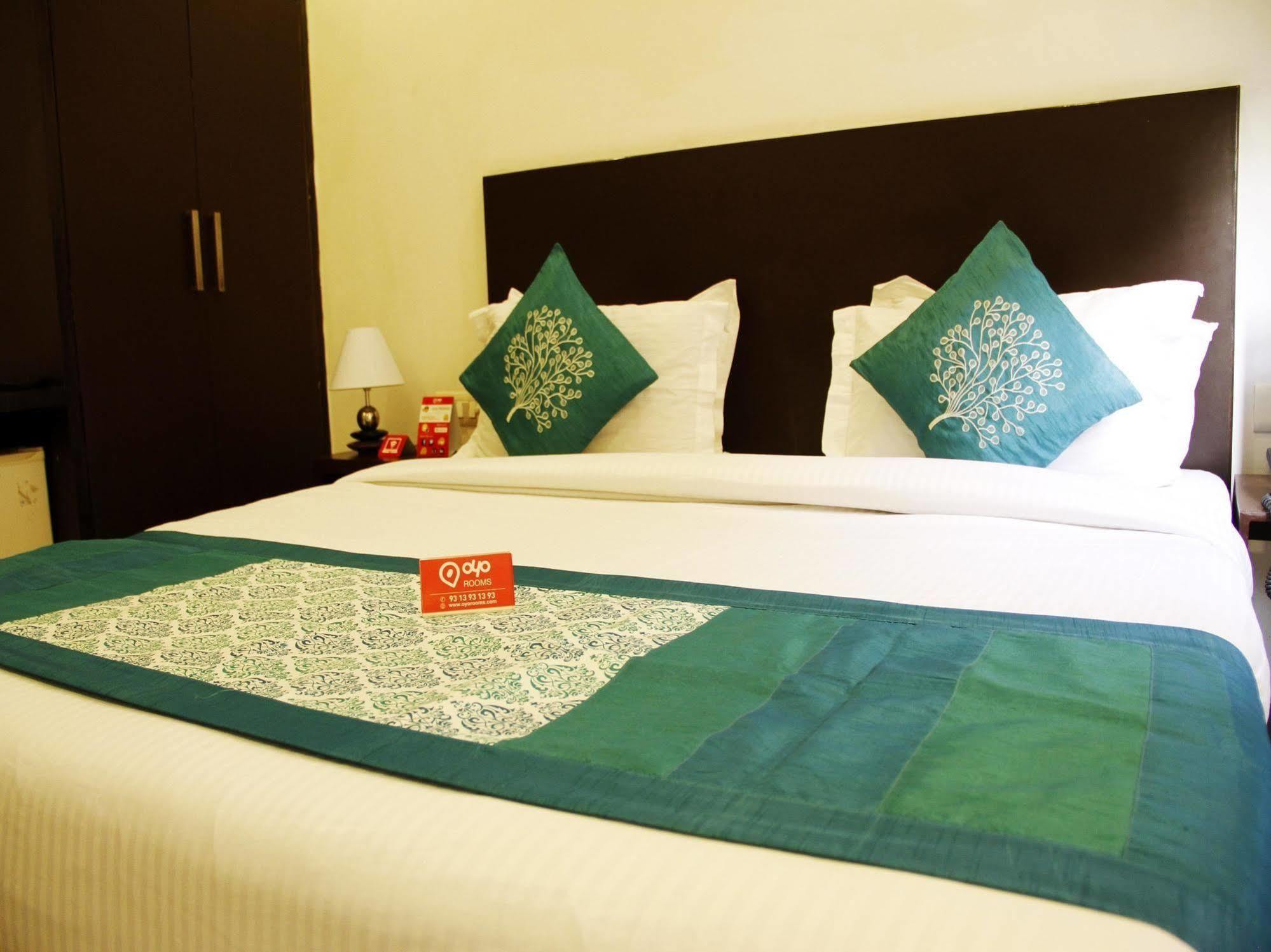 Hotel Siam International Delhi  Ngoại thất bức ảnh