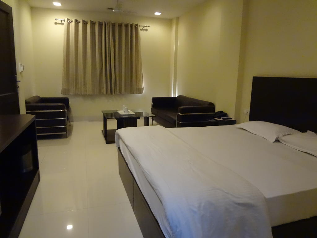 Hotel Siam International Delhi  Phòng bức ảnh