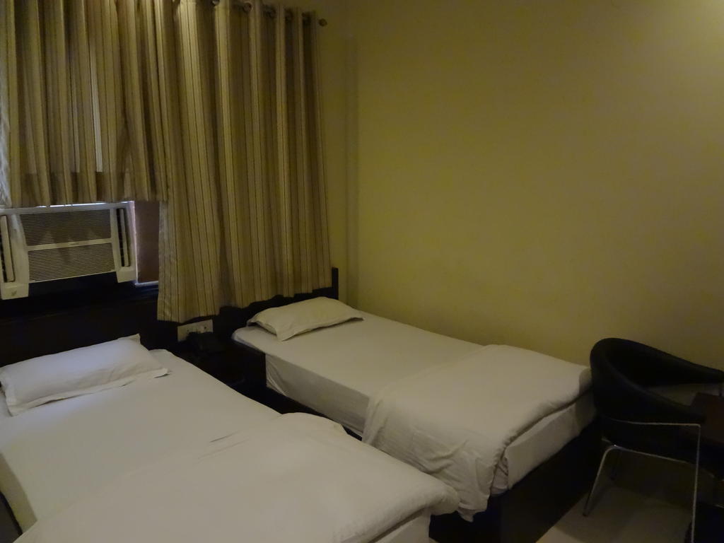 Hotel Siam International Delhi  Phòng bức ảnh